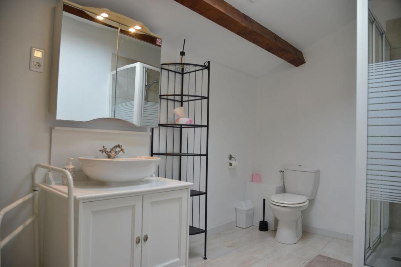 Besseges Au Grand Bonheur Bed & Breakfast エクステリア 写真