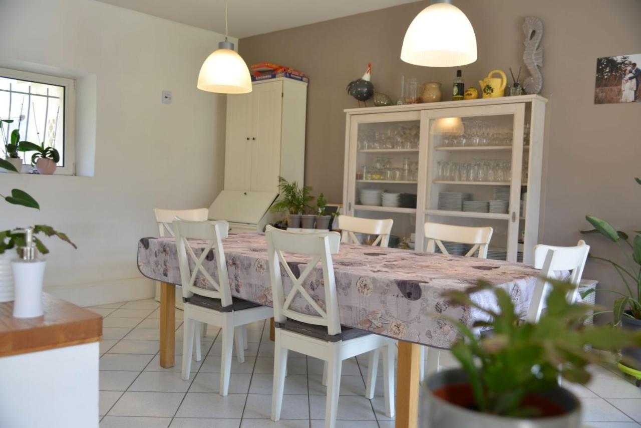 Besseges Au Grand Bonheur Bed & Breakfast エクステリア 写真