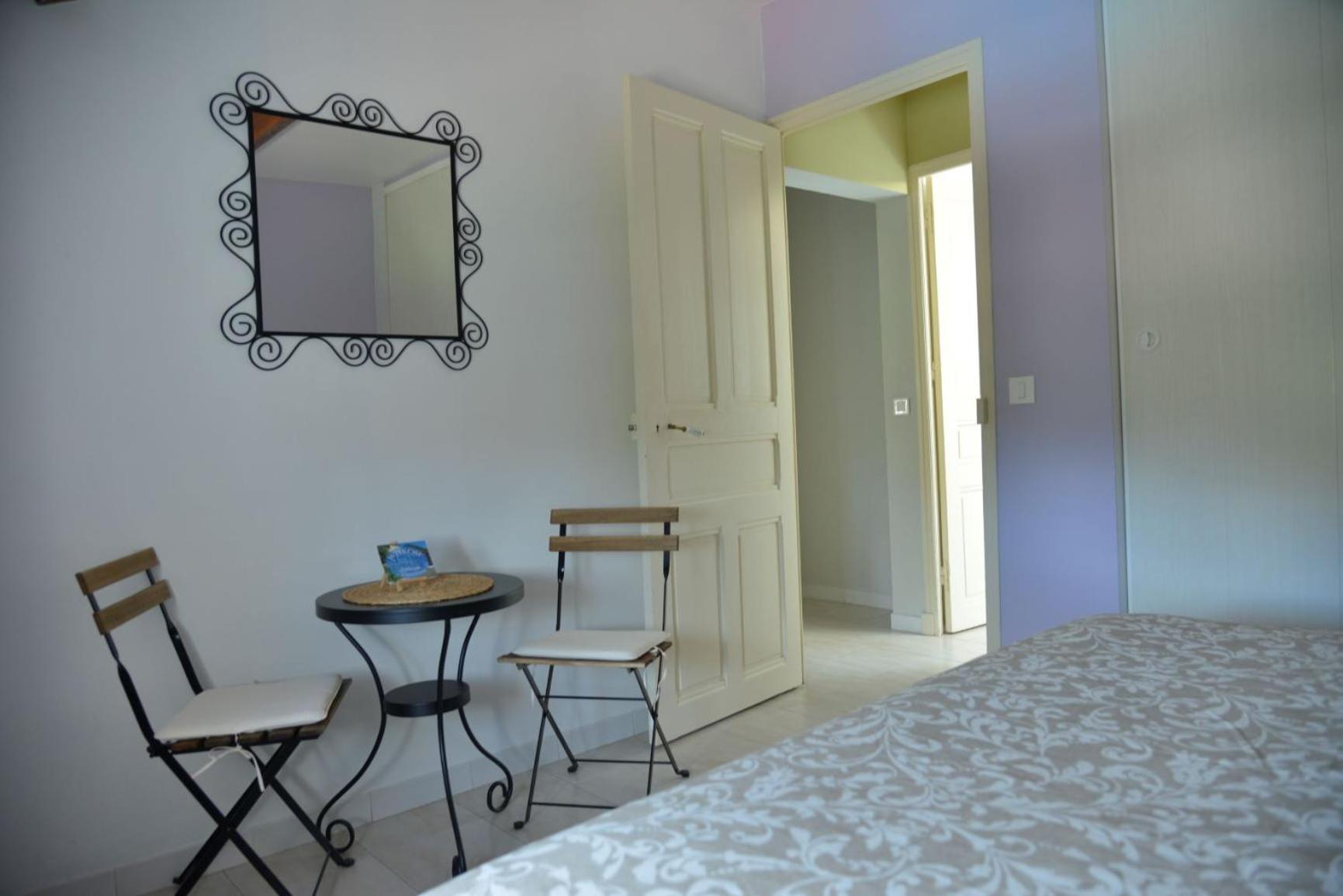 Besseges Au Grand Bonheur Bed & Breakfast エクステリア 写真