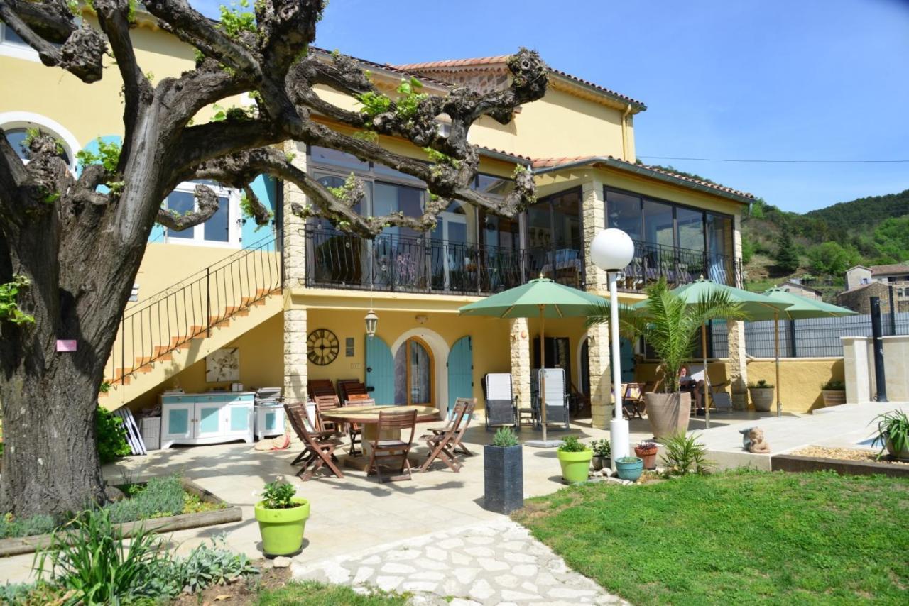 Besseges Au Grand Bonheur Bed & Breakfast エクステリア 写真